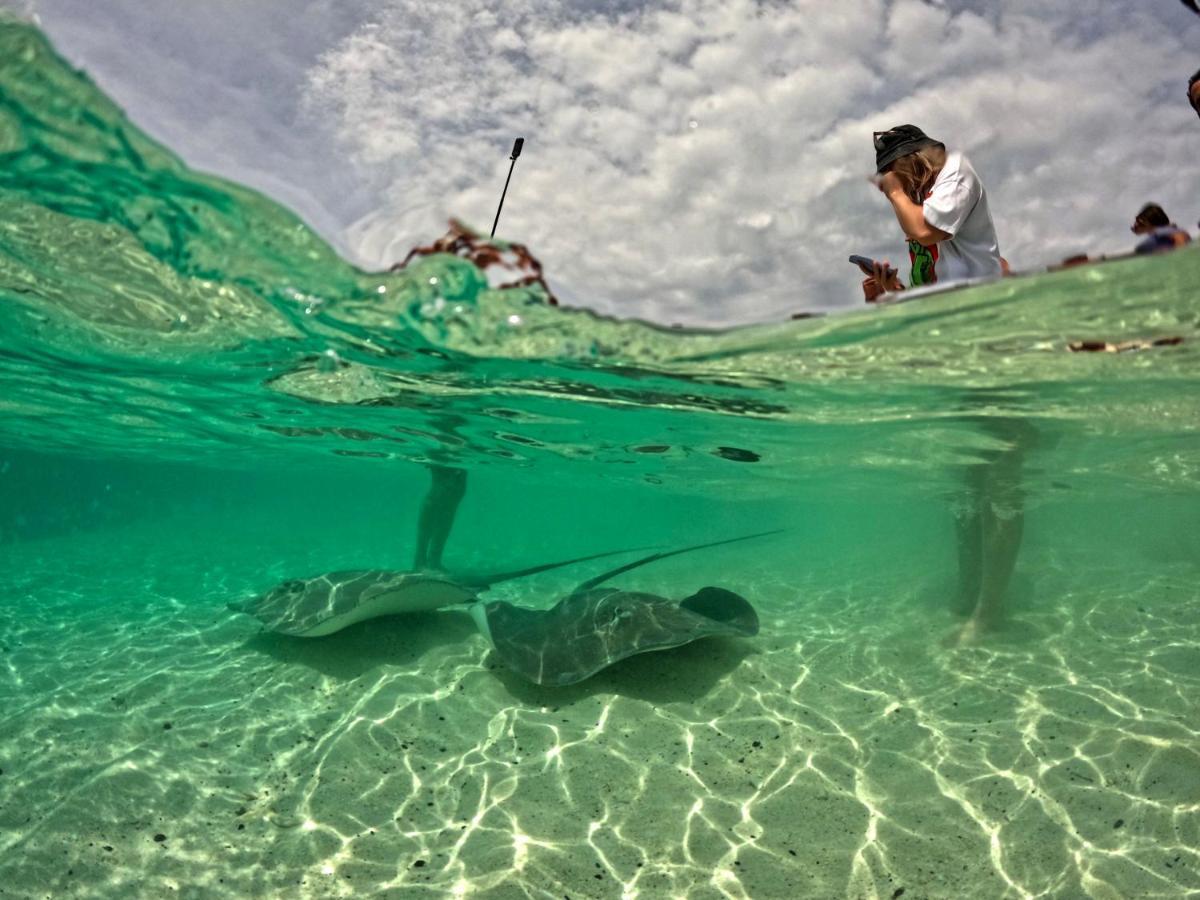 Adroit Beach Inn กุราอิธู ภายนอก รูปภาพ